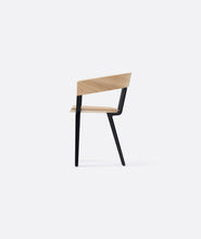 Load image into Gallery viewer, Odin Chair
